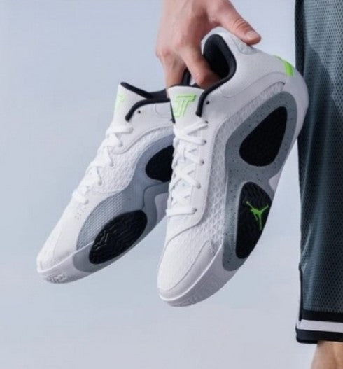 NIKE Jordan Jayson Tatum 2 Legacy White Neon