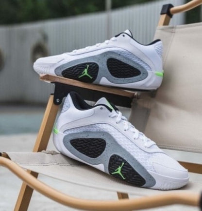 NIKE Jordan Jayson Tatum 2 Legacy White Neon