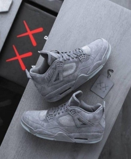 Nik-e Air Jordan Retro 4 KAWS Semi UA